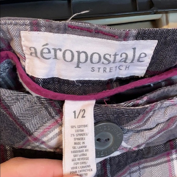 Plaid Aéropostale Shorts - Picture 3 of 3